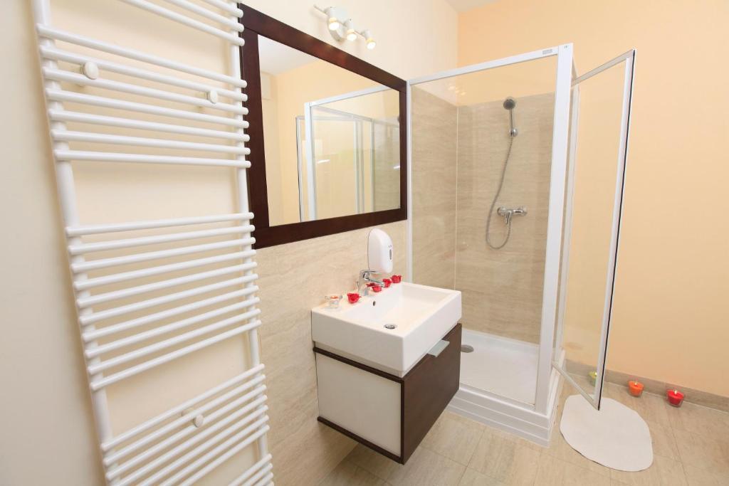 Apartamenty Aparts Łódź Habitación foto